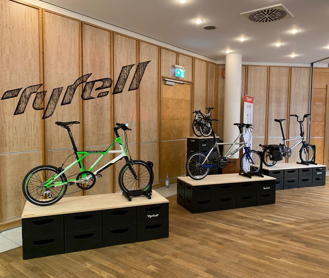 Showroom Sepeda, Tyrell Jepang